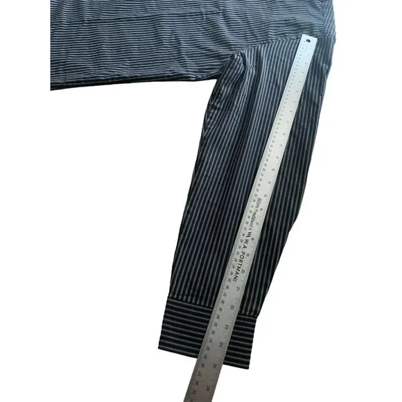 Van Heusen Mens Top Dress Shirt Long Sleeve Black Striped Large 16-16.5 - Picture 8 of 12